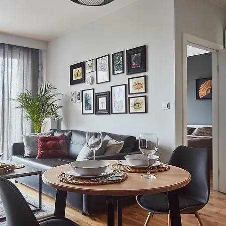 Zoliborz Arkadia By Renters Prestige Daire Varşova